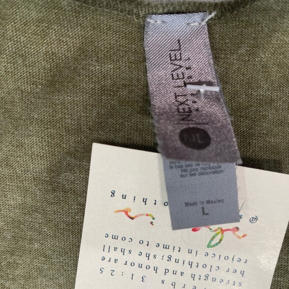 She is clothing - tank- proverbs - large - Picture 3 of 3